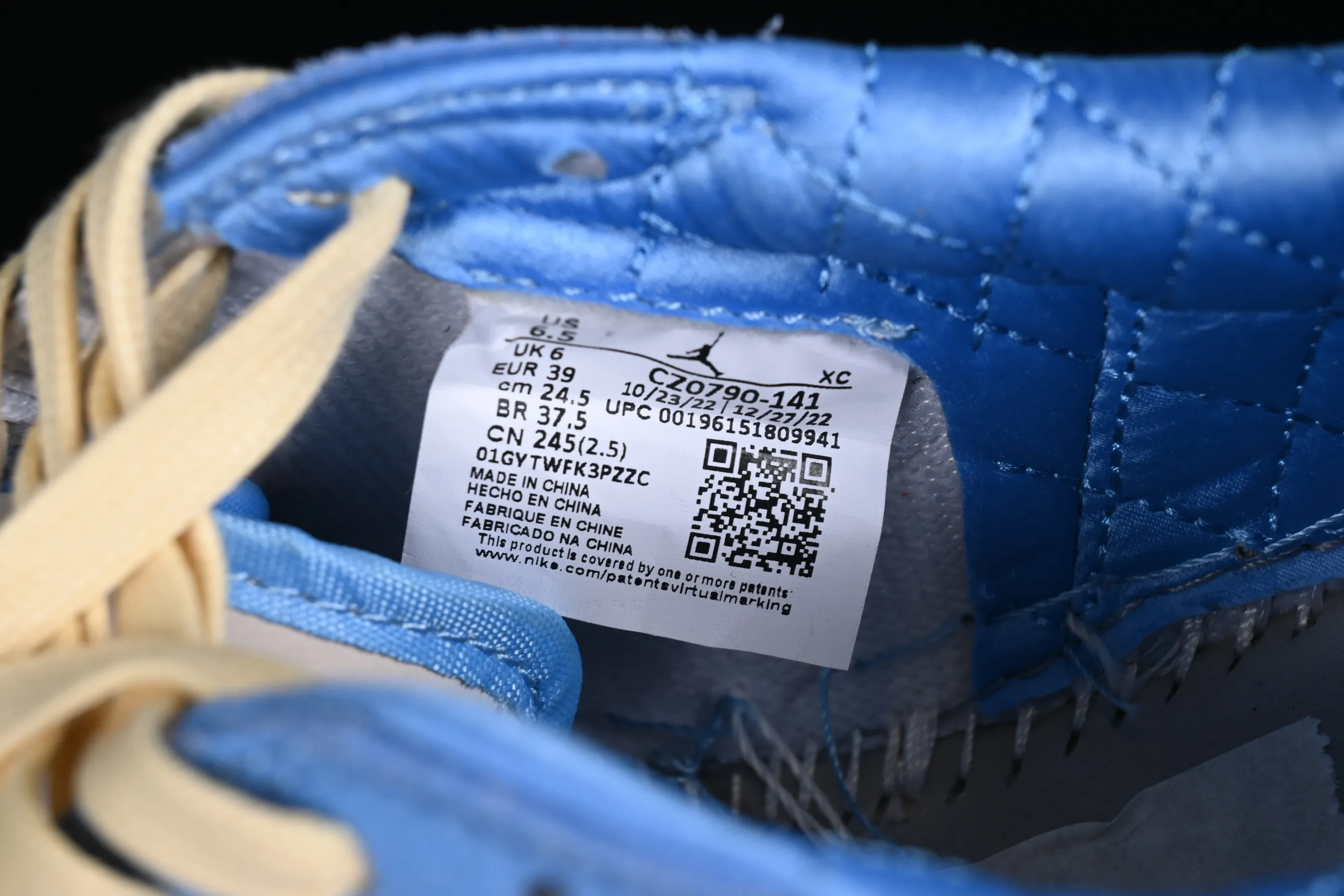 All categories Air Jordan Jordan series basketball shoes Air Jordan 1 Low Z version Air Jordan 1 Low OG AJ1 Joe 1 white and blue crackle low-top cultural casual sneakers CZ0790-141